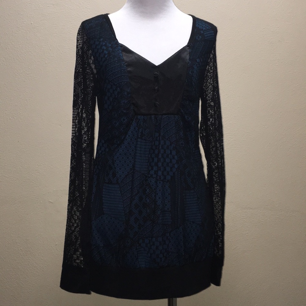 Day Trip top from Buckle, NWT, size M
